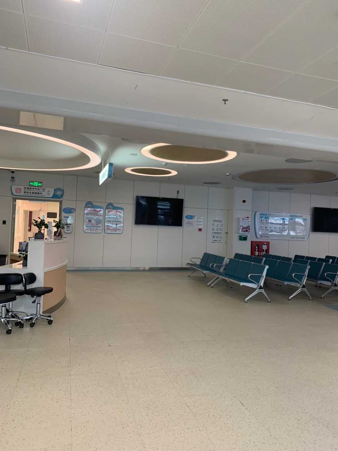 四川代怀小孩,2025四川试管代怀多少钱？十万够吗？